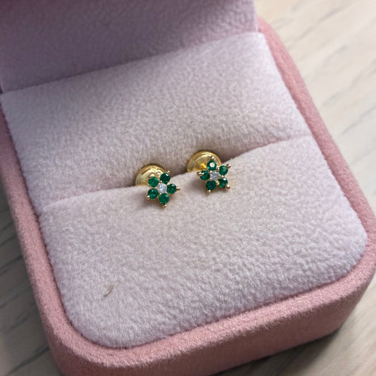 TOPOS FLOR PIEDRAS VERDES 5.2MM ORO AMARILLO COL 18K - 0,78GR