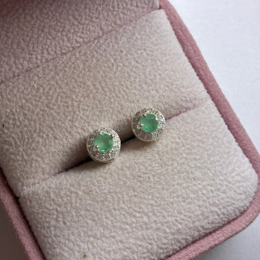 TOPOS CELESTE PIEDRAS BLANCAS + ESMERALDA NATURAL PLATA 925