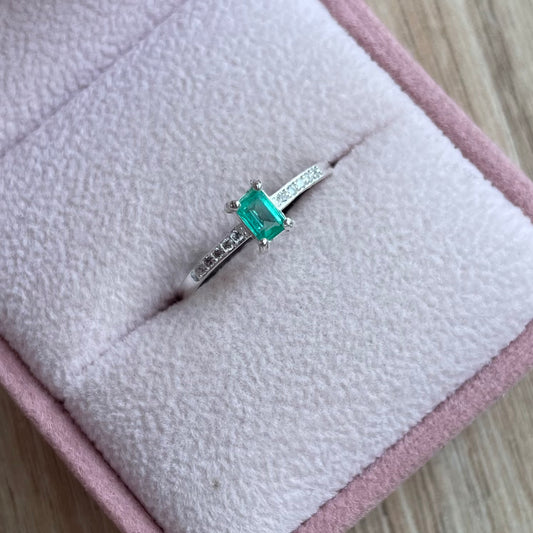 ANILLO RECTANGULAR PLATA 925 + ESMERALDA NATURAL  TALLA 7
