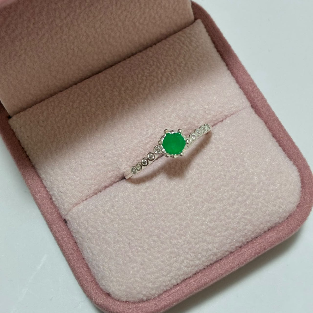 ANILLO RADIANTE PLATA 925 + ESMERALDA NATURAL TALLA 7,5