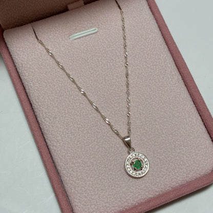 SET CADENA SINGAPUR + DIJE CIRCULAR + PIEDRAS BLANCAS + ESMERALDA NATURAL 45CM PLATA 925