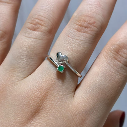 ANILLO CORAZÓN + CHISPA DE ESMERALDA NATURAL TALLA 7 PLATA 925