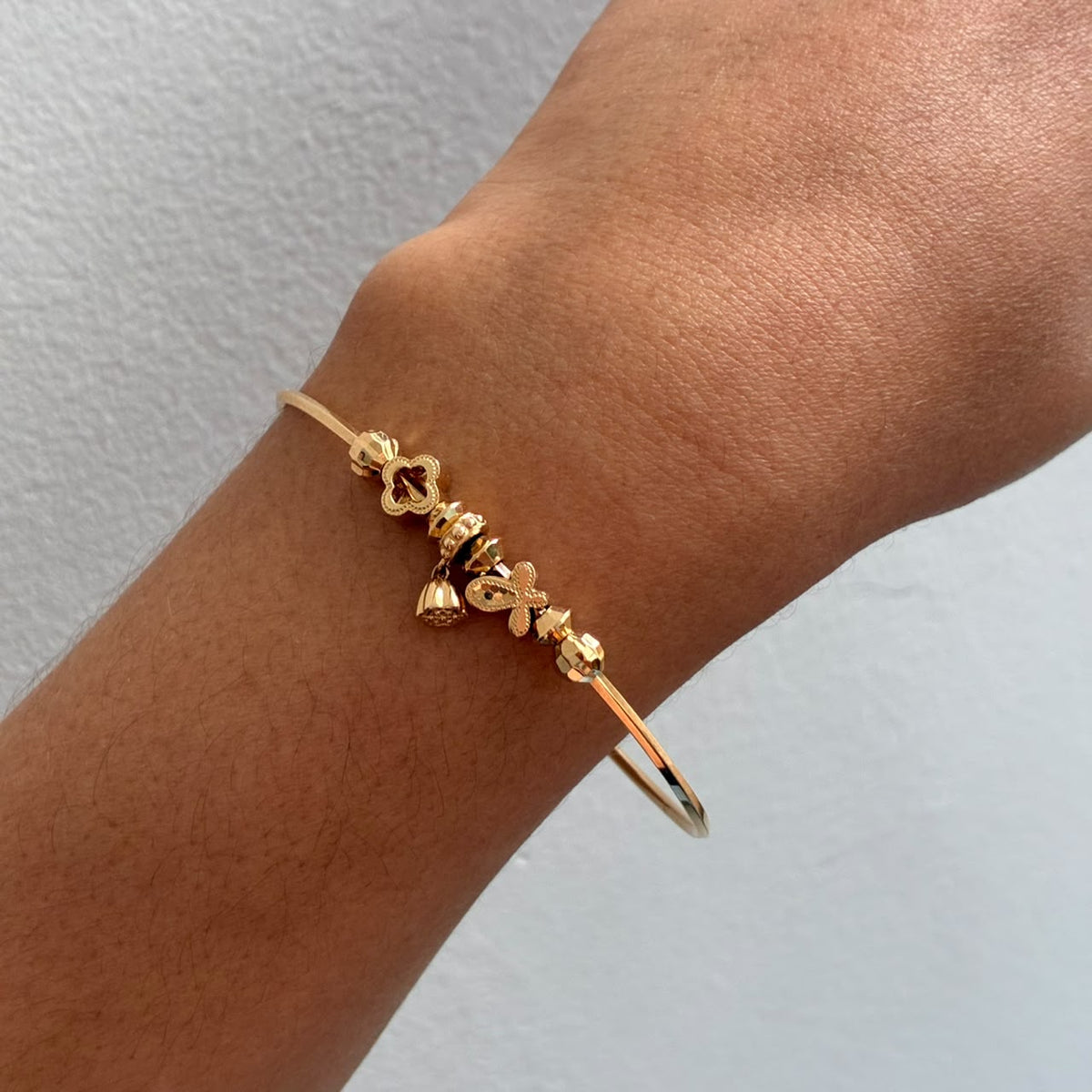 PULSERA ARO + DIJES FIGURAS Y BOLAS DIAMANTADAS 5MM 17CM 5,81GR ORO AMARILLO ITALY ESP 18K