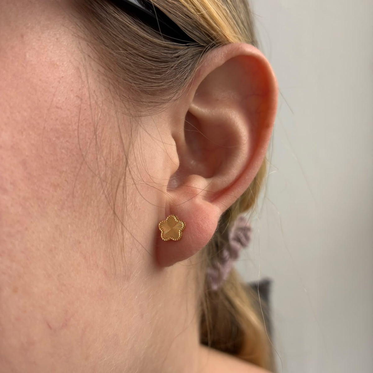 TOPOS TREBOL DIAMANTADO 0,95GR 7,3MM ORO AMARILLO ITALY 18K