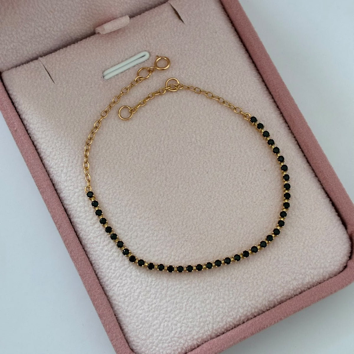 PULSERA LINEAL+PIEDRAS NEGRAS 2,1GR 17CM A 18CM ORO AMARILLO COL 18K