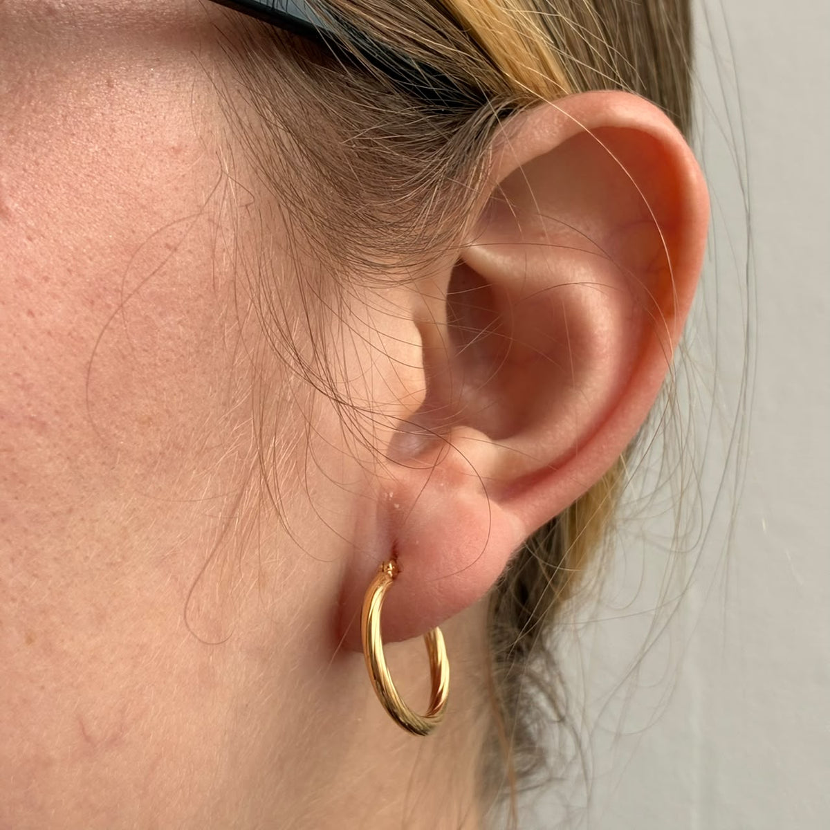 CANDONGAS TRENZADAS LISAS 1,15GR 1,5CM  ORO AMARILLO COL 18K