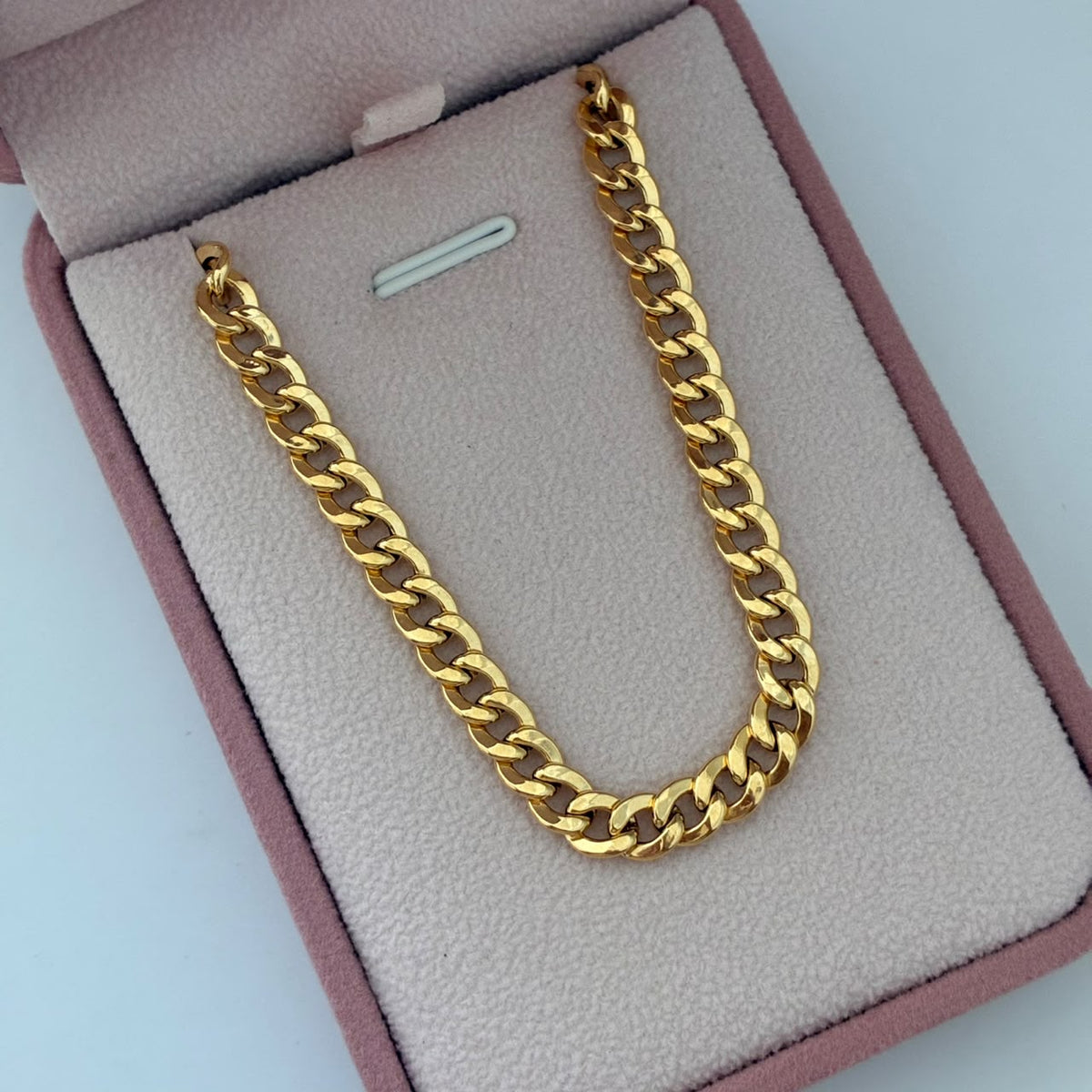 CADENA CUBANA REDONDA HUECA 5,89GR 50CM 5,6MM  ORO AMARILLO ITALY 18K